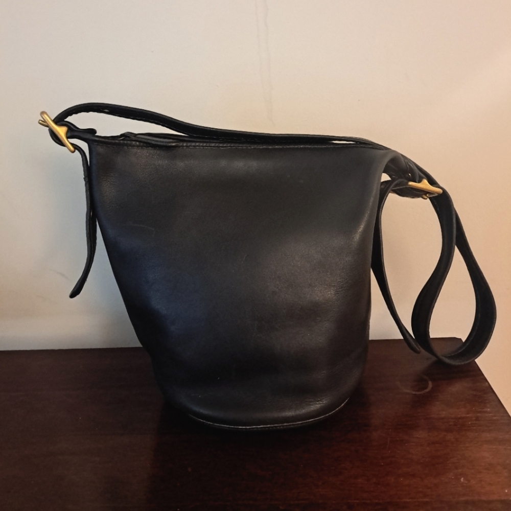 Vintage Coach # 9953 Helen's Legacy Black Leather Bucket Handbag
